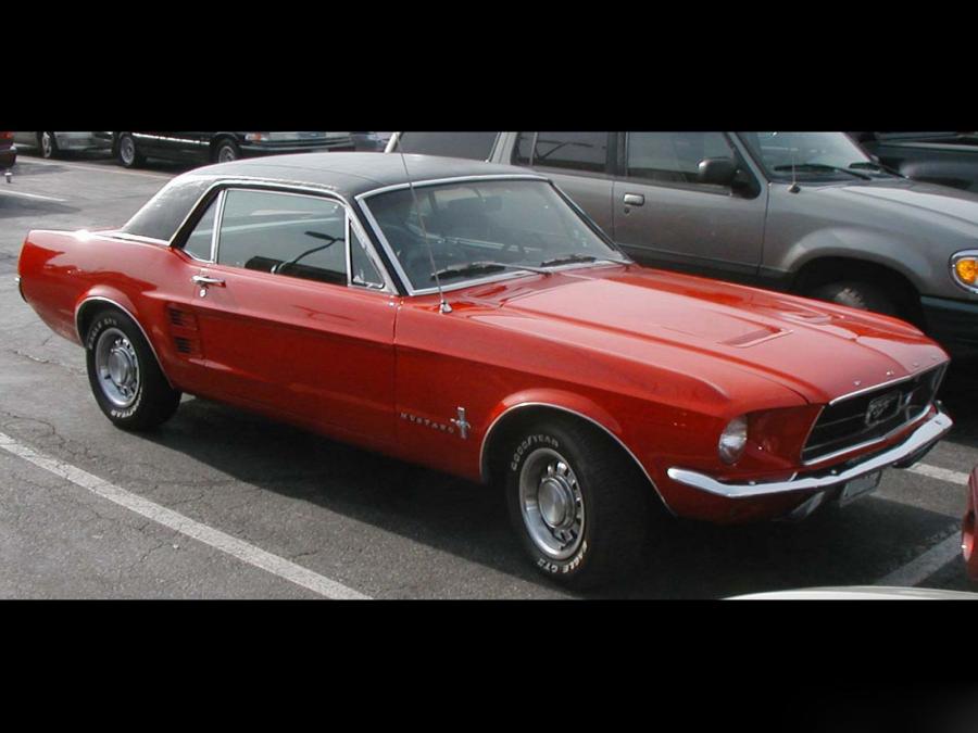  Ford Mustang HardTop 1965 года  (фото 10 из 22)